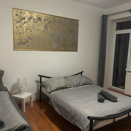 Plaza De Luxe Apartment Bratislava Ngoại thất bức ảnh