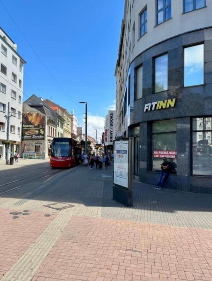 Plaza De Luxe Apartment Bratislava Ngoại thất bức ảnh